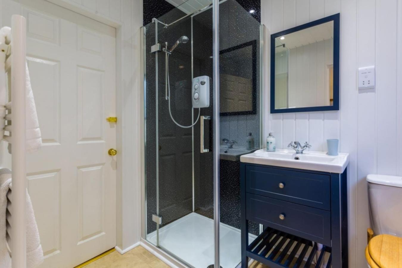 The Bungalow - Ardullie Lodge Dingwall Esterno foto