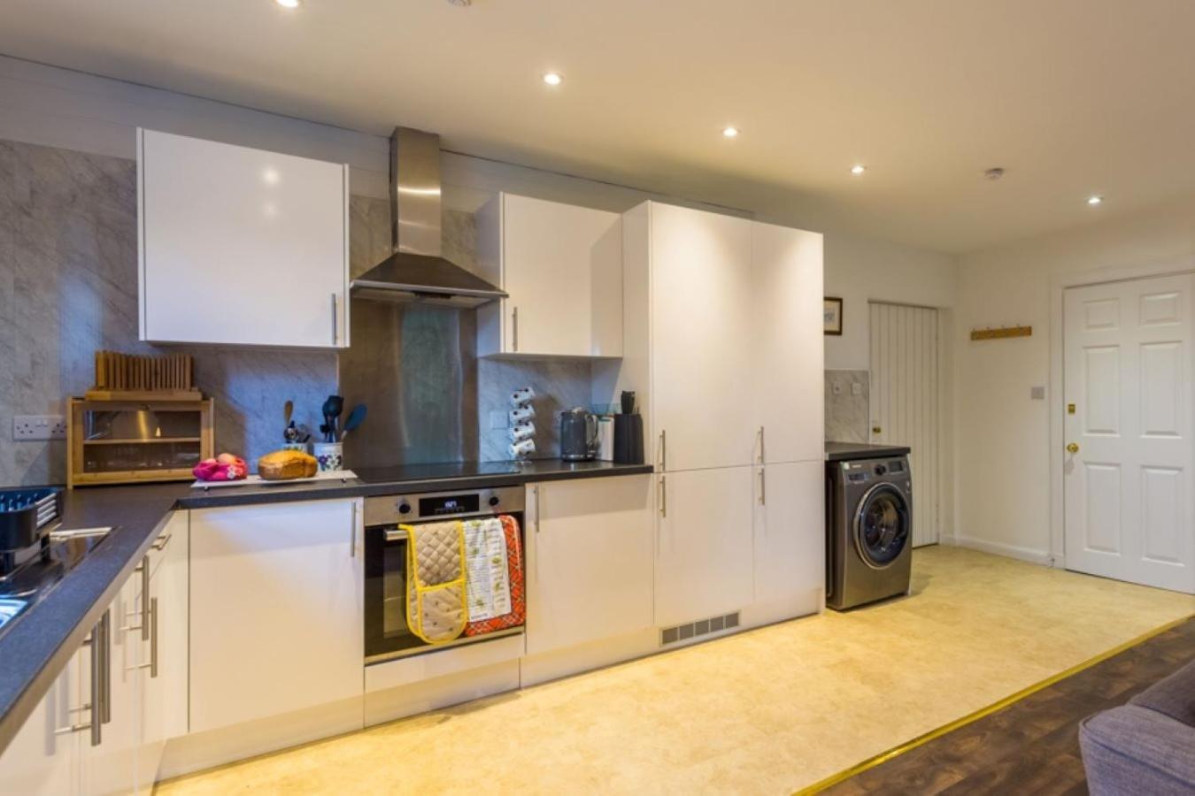 The Bungalow - Ardullie Lodge Dingwall Esterno foto